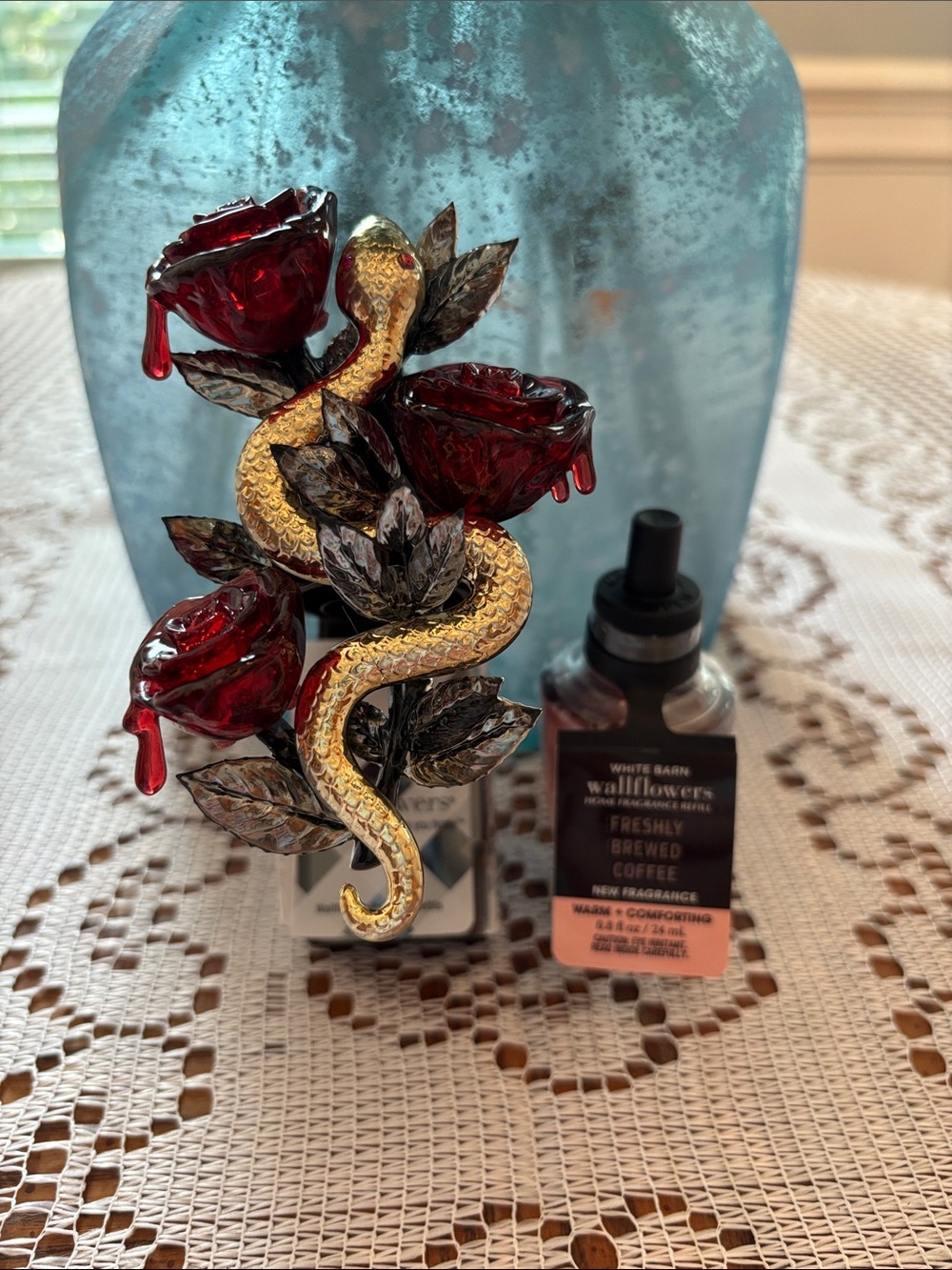Bath & Body Works Snake with Roses Wallflower and Freshly Brewed Coffee Refill